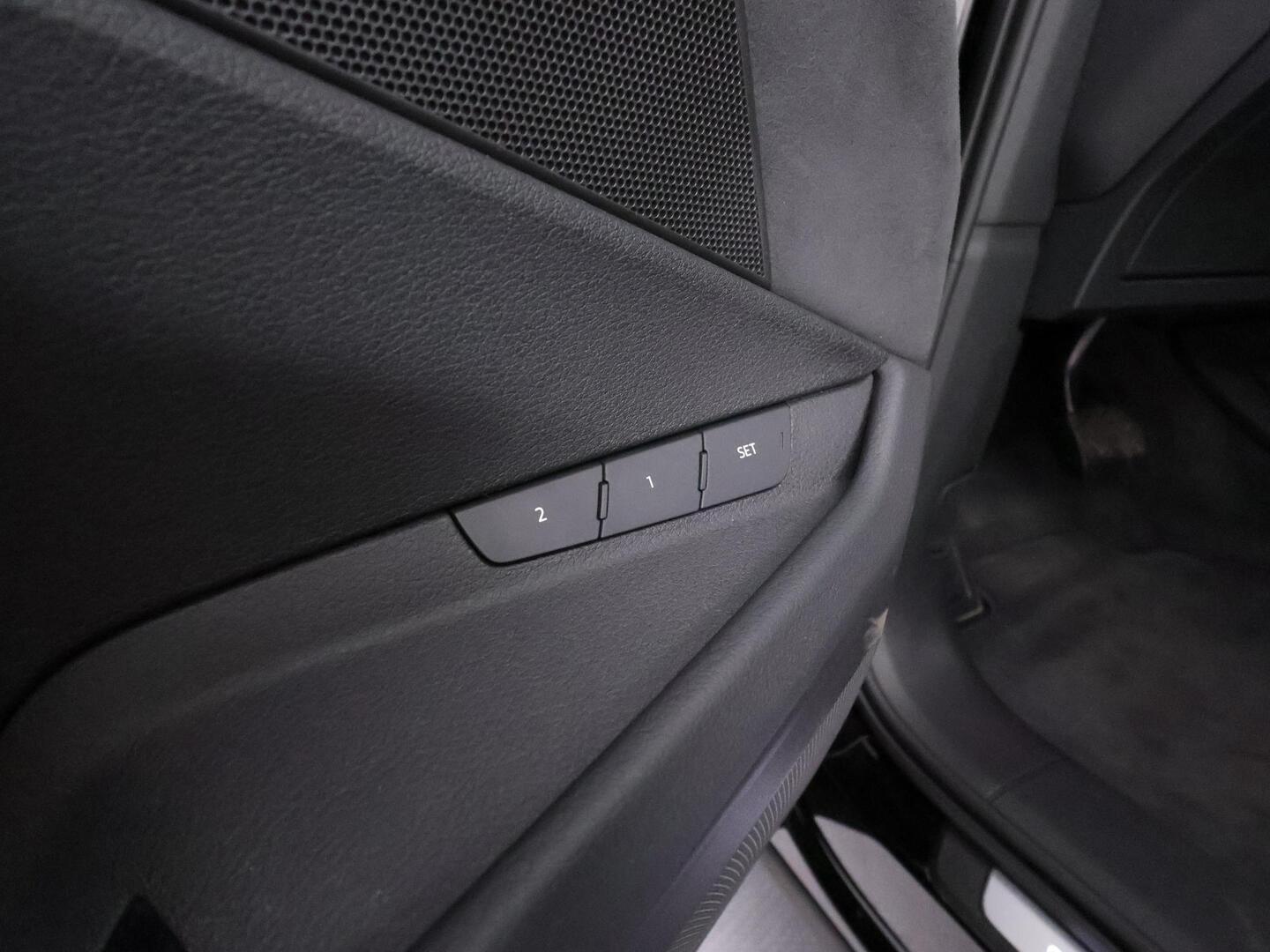AUDI E-TRON 2023