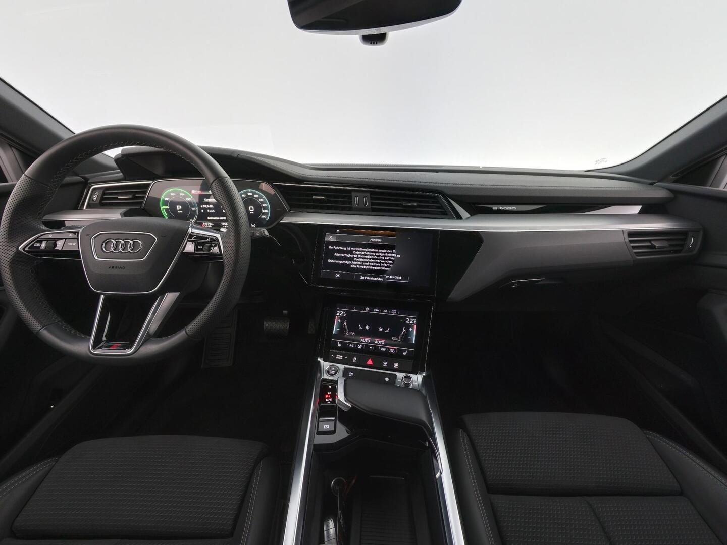 AUDI E-TRON 2023