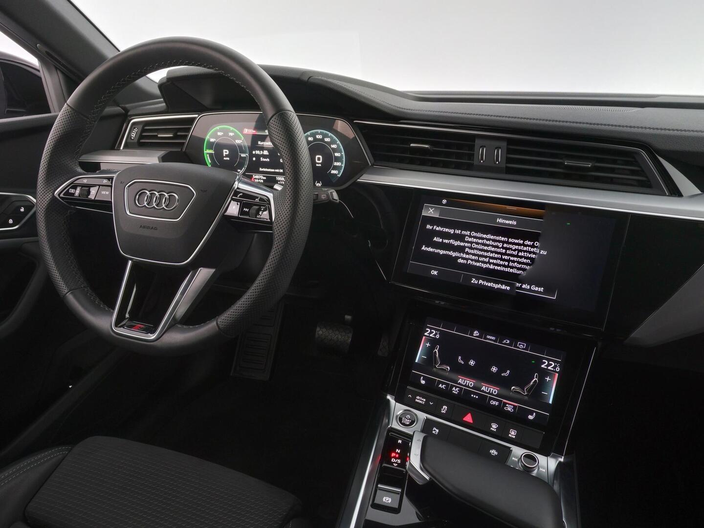 AUDI E-TRON 2023