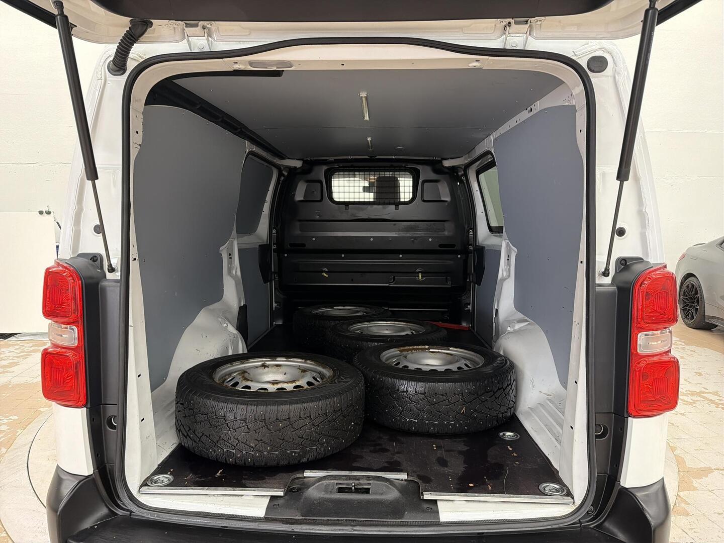TOYOTA Proace 2021