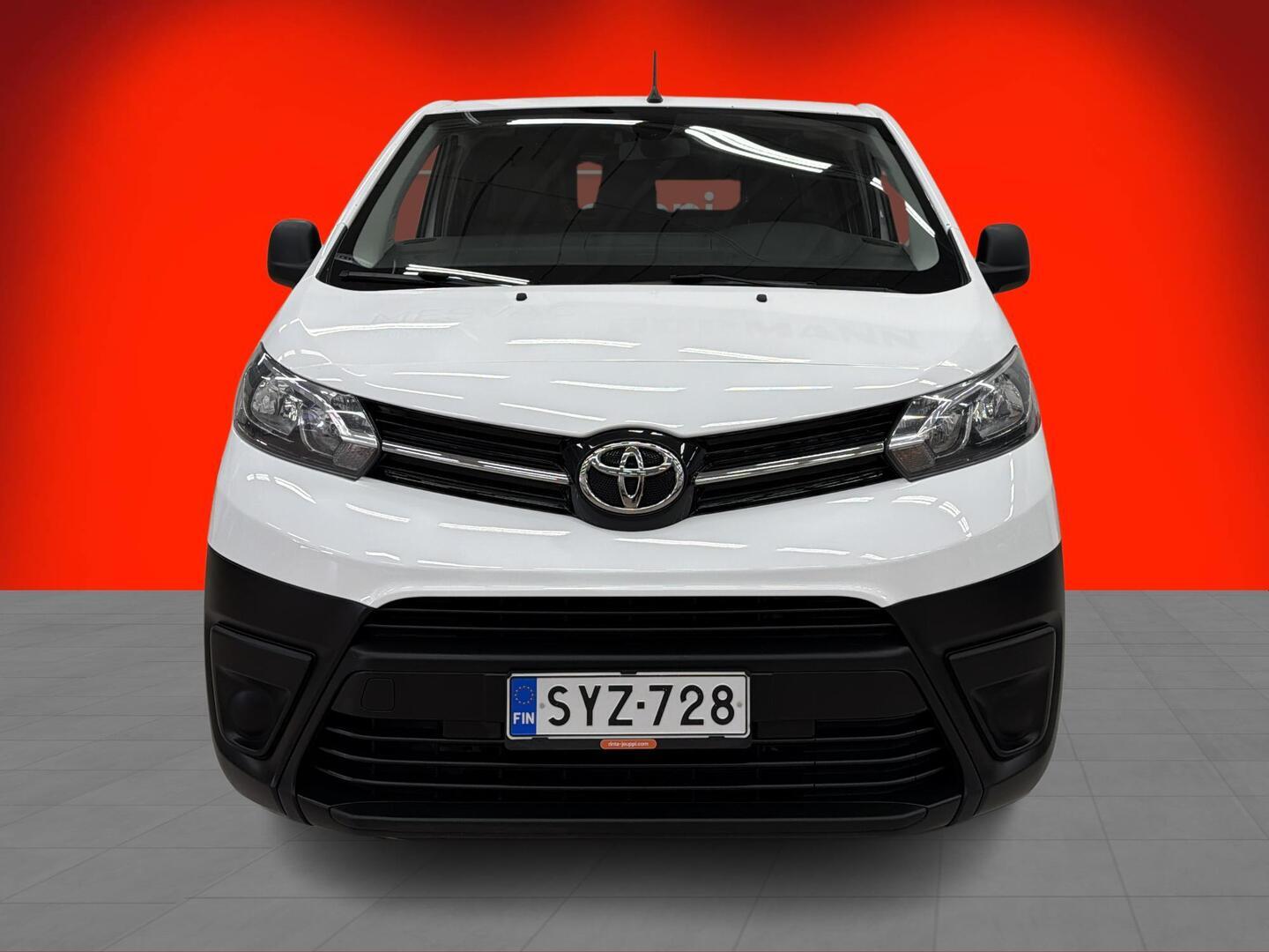 TOYOTA Proace 2021
