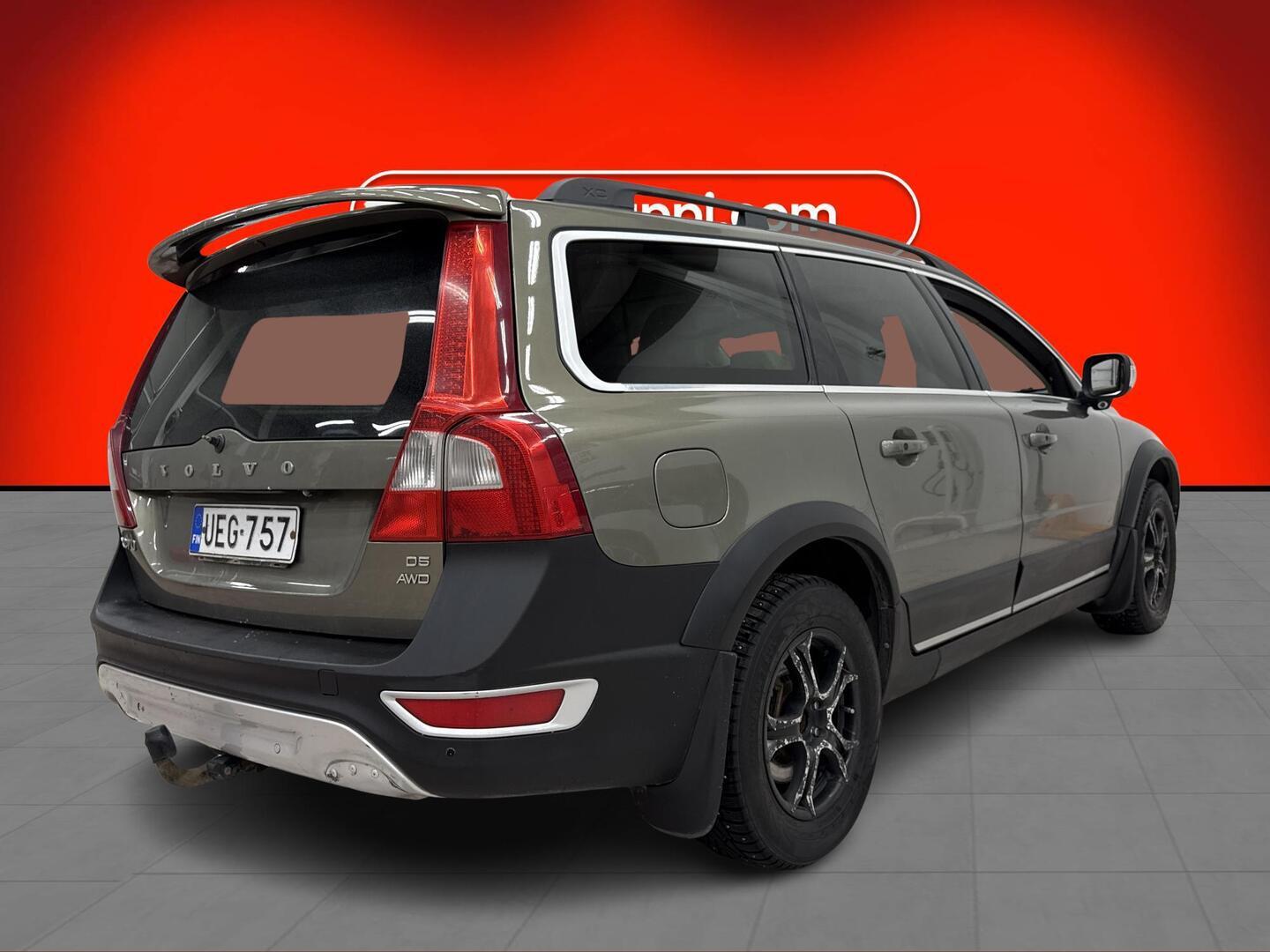 VOLVO XC70 2010