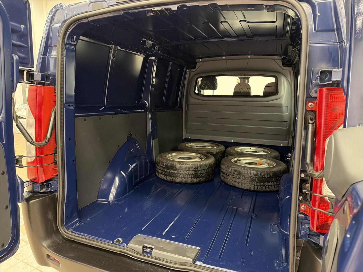 TOYOTA Proace 2013