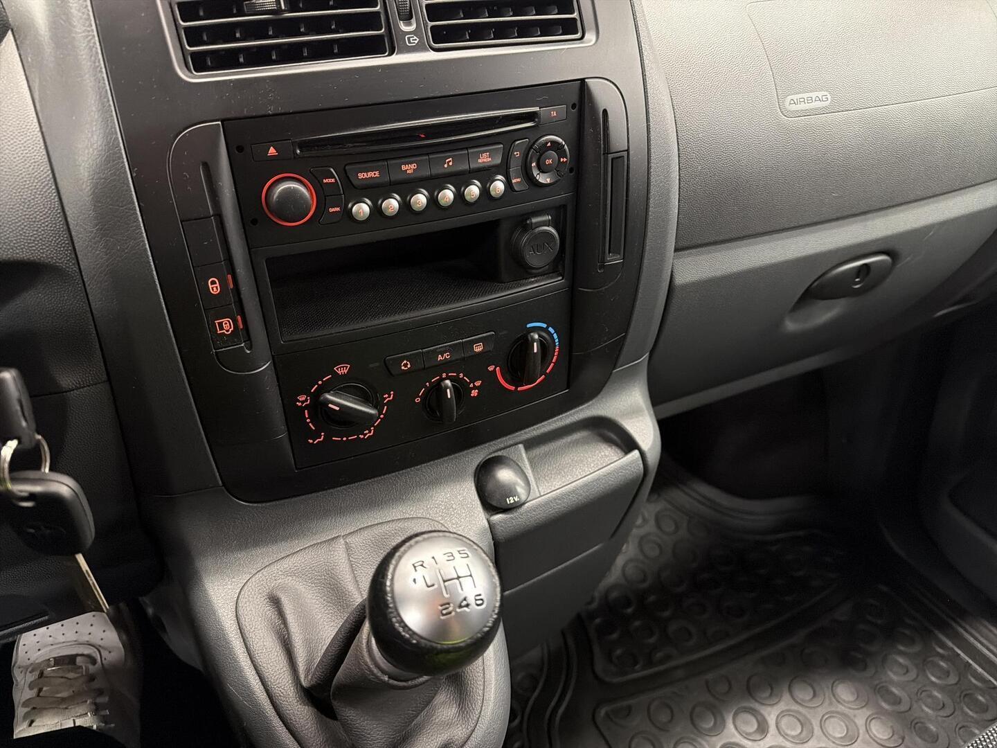 TOYOTA Proace 2013