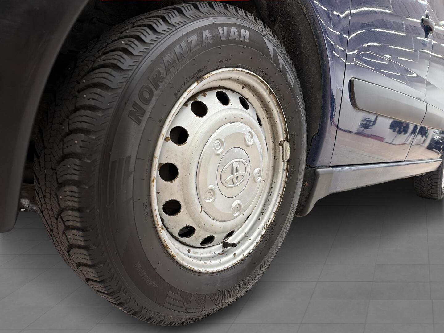 TOYOTA Proace 2013