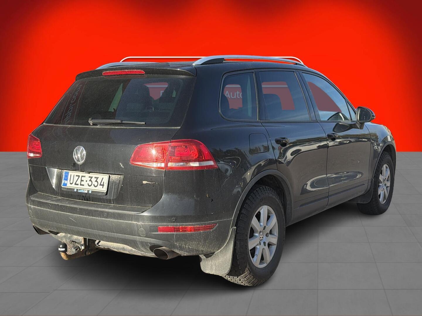 VOLKSWAGEN Touareg 2011