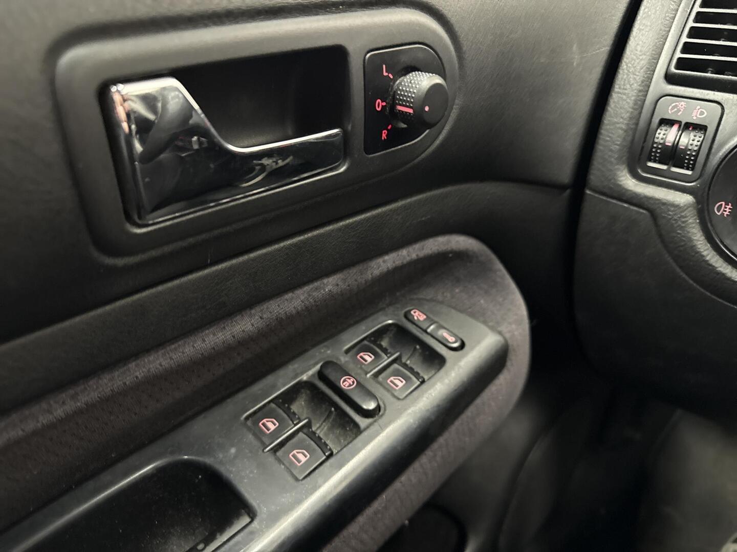 VOLKSWAGEN Golf Variant 1999