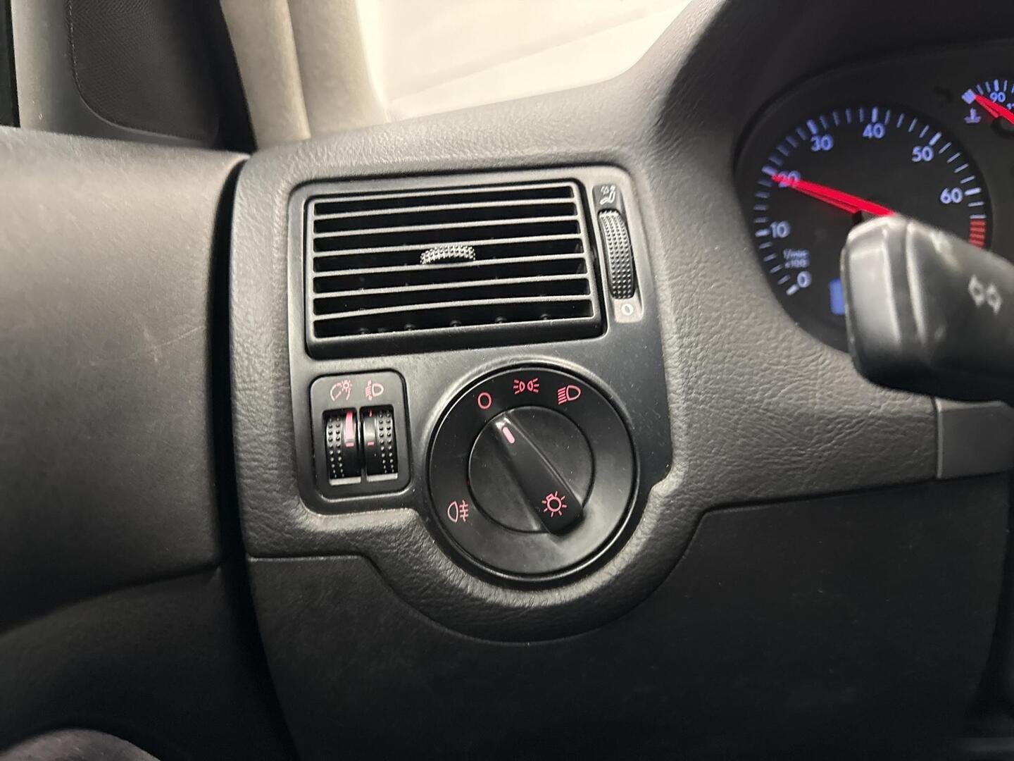 VOLKSWAGEN Golf Variant 1999