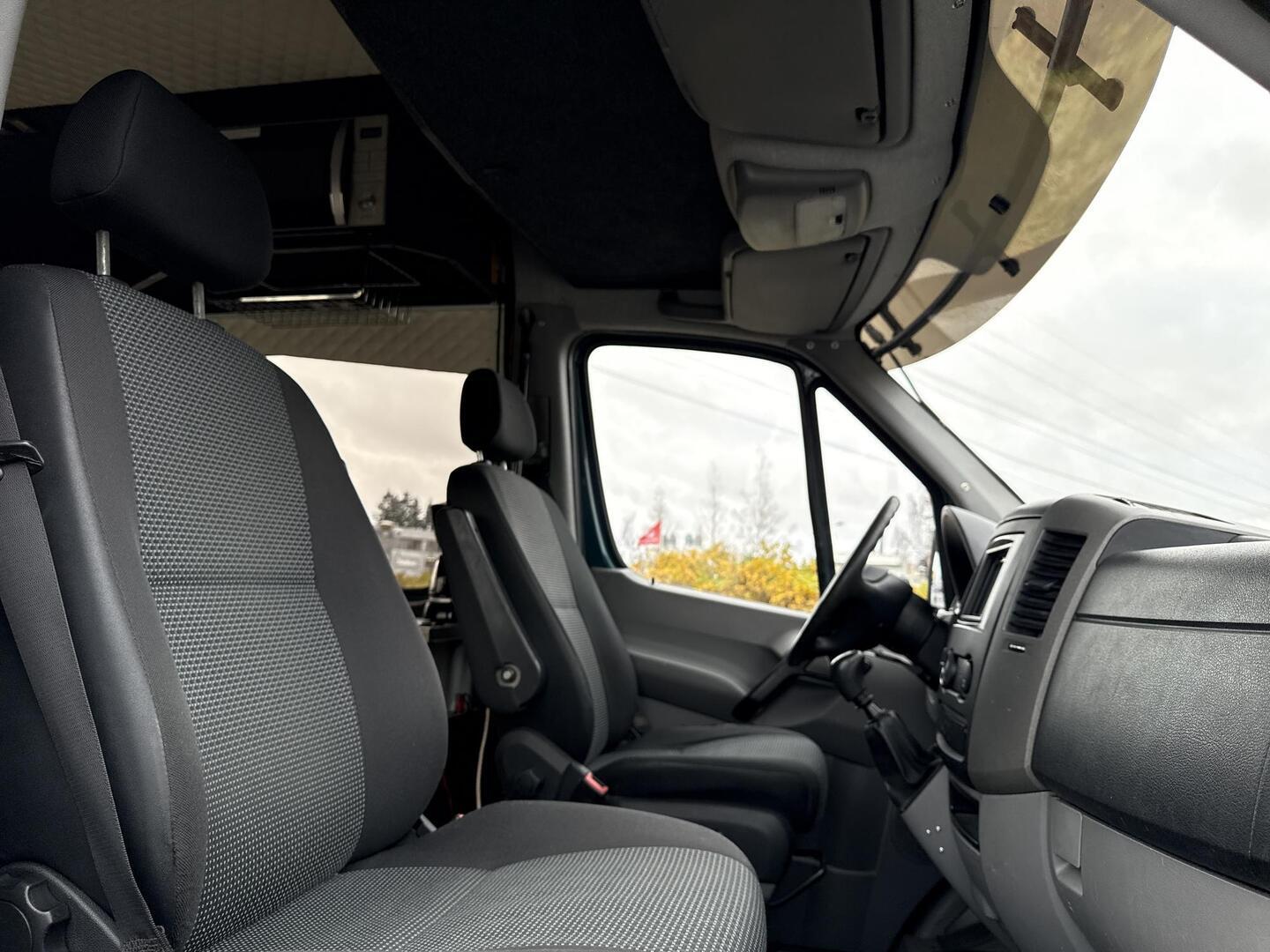 MERCEDES-BENZ Sprinter 2011