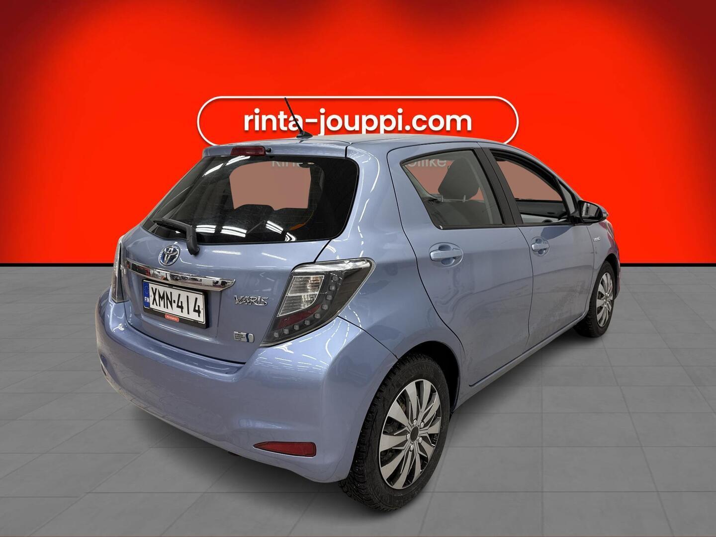 TOYOTA Yaris 2012