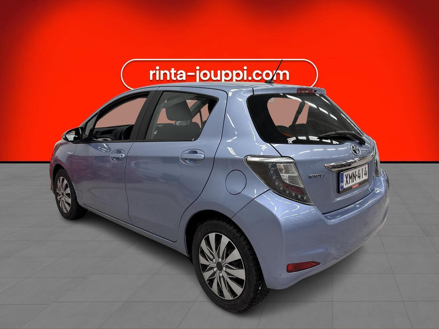 TOYOTA Yaris 2012