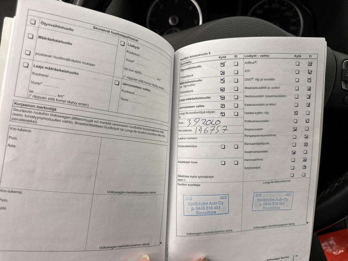 VOLKSWAGEN Tiguan 2011