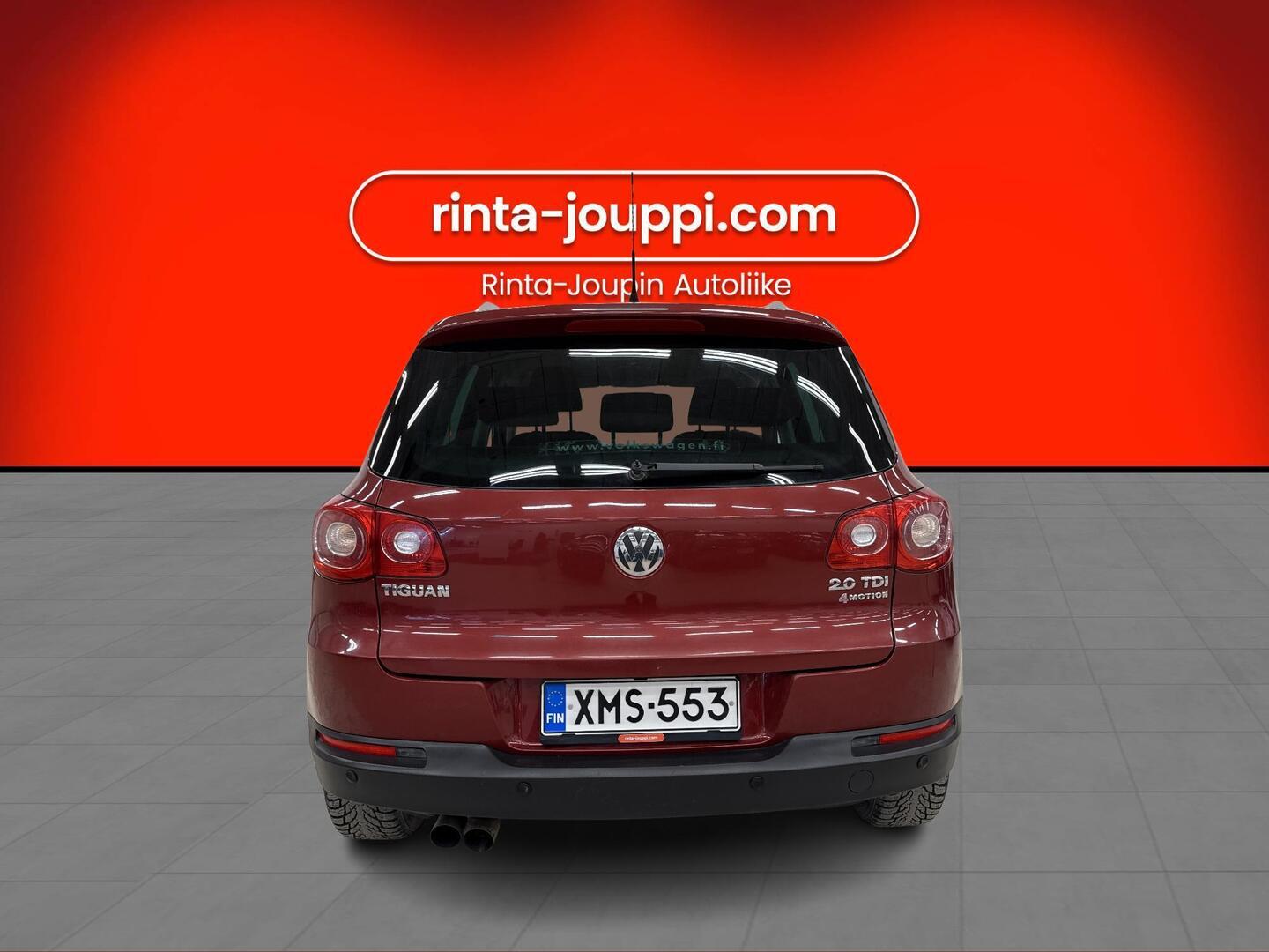 VOLKSWAGEN Tiguan 2011