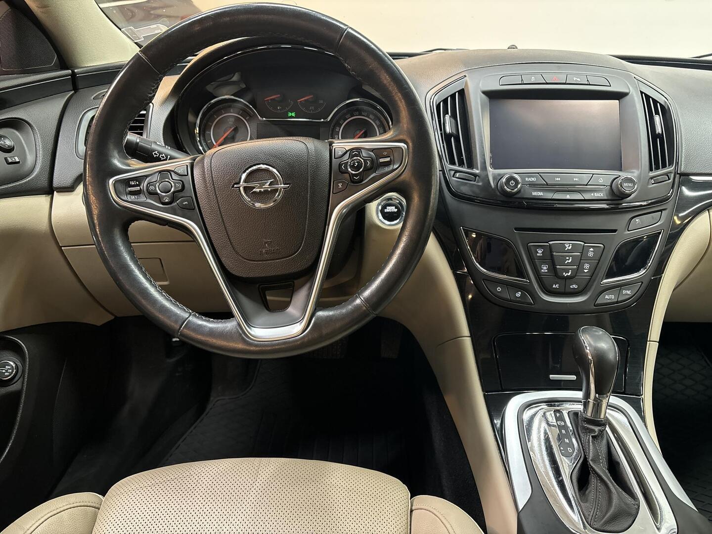 OPEL INSIGNIA 2015