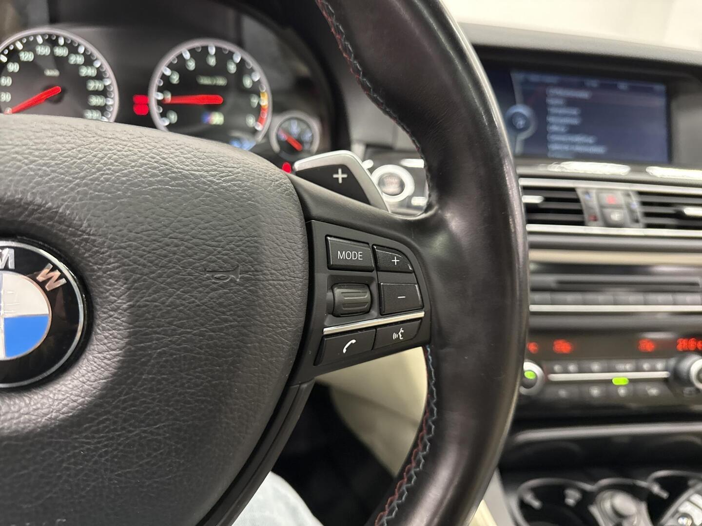 BMW M5 2011