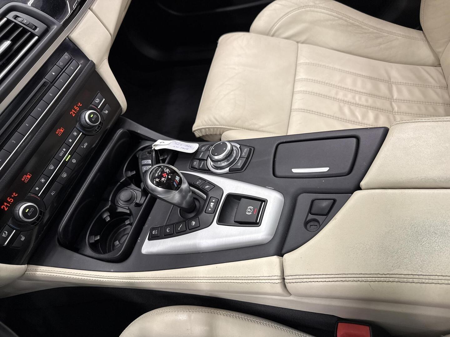 BMW M5 2011