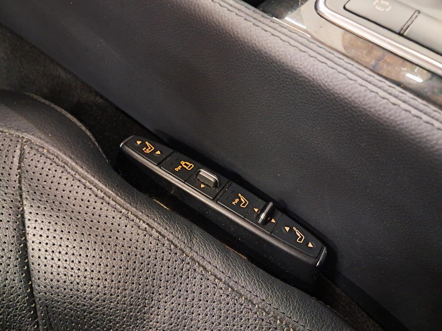 MERCEDES-BENZ CLS 2011