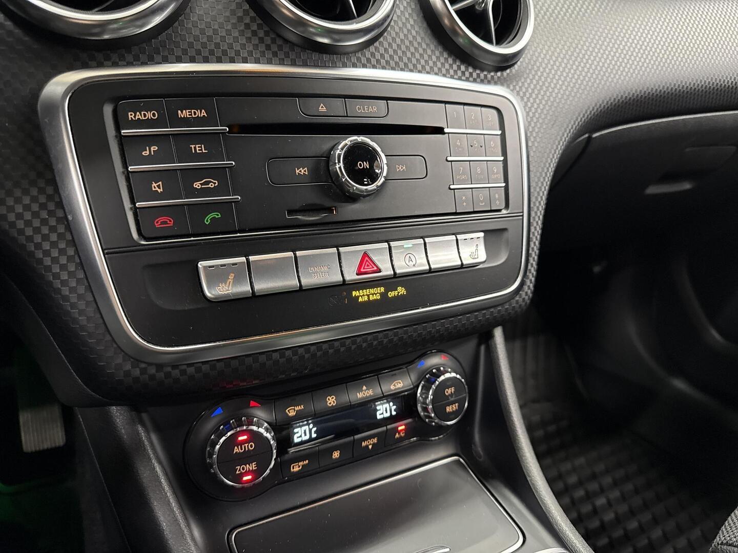 MERCEDES-BENZ A 2016