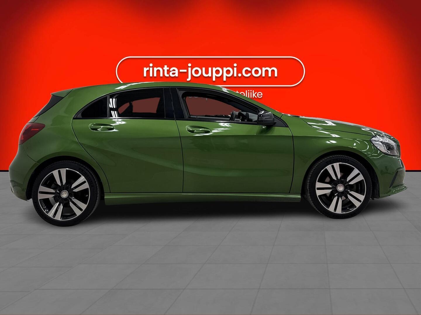 MERCEDES-BENZ A 2016