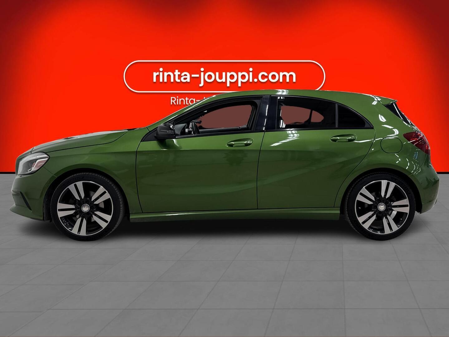 MERCEDES-BENZ A 2016