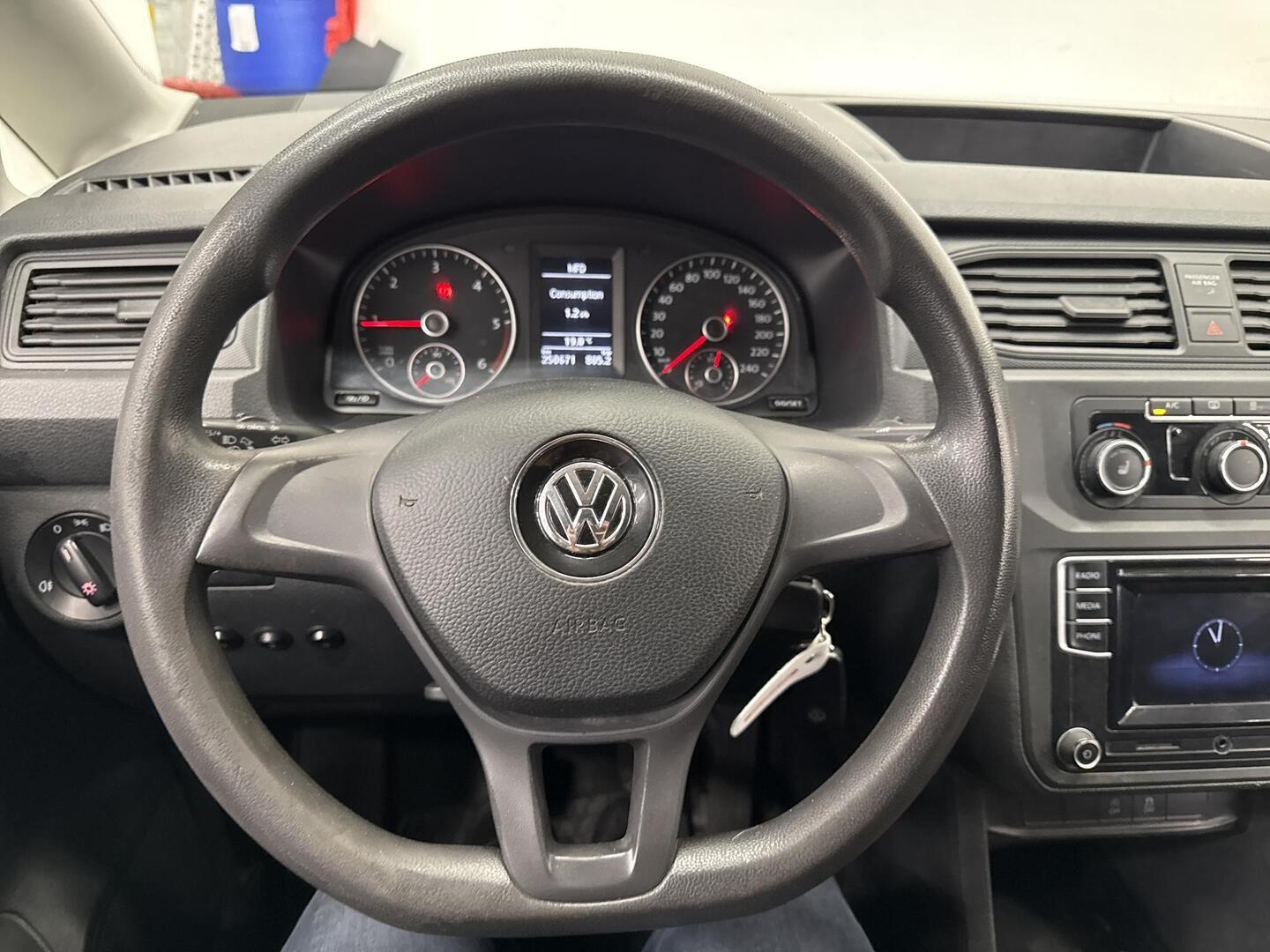 VOLKSWAGEN Caddy 2017