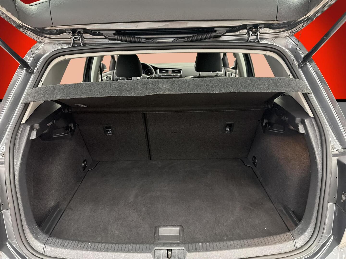 VOLKSWAGEN Golf 2017