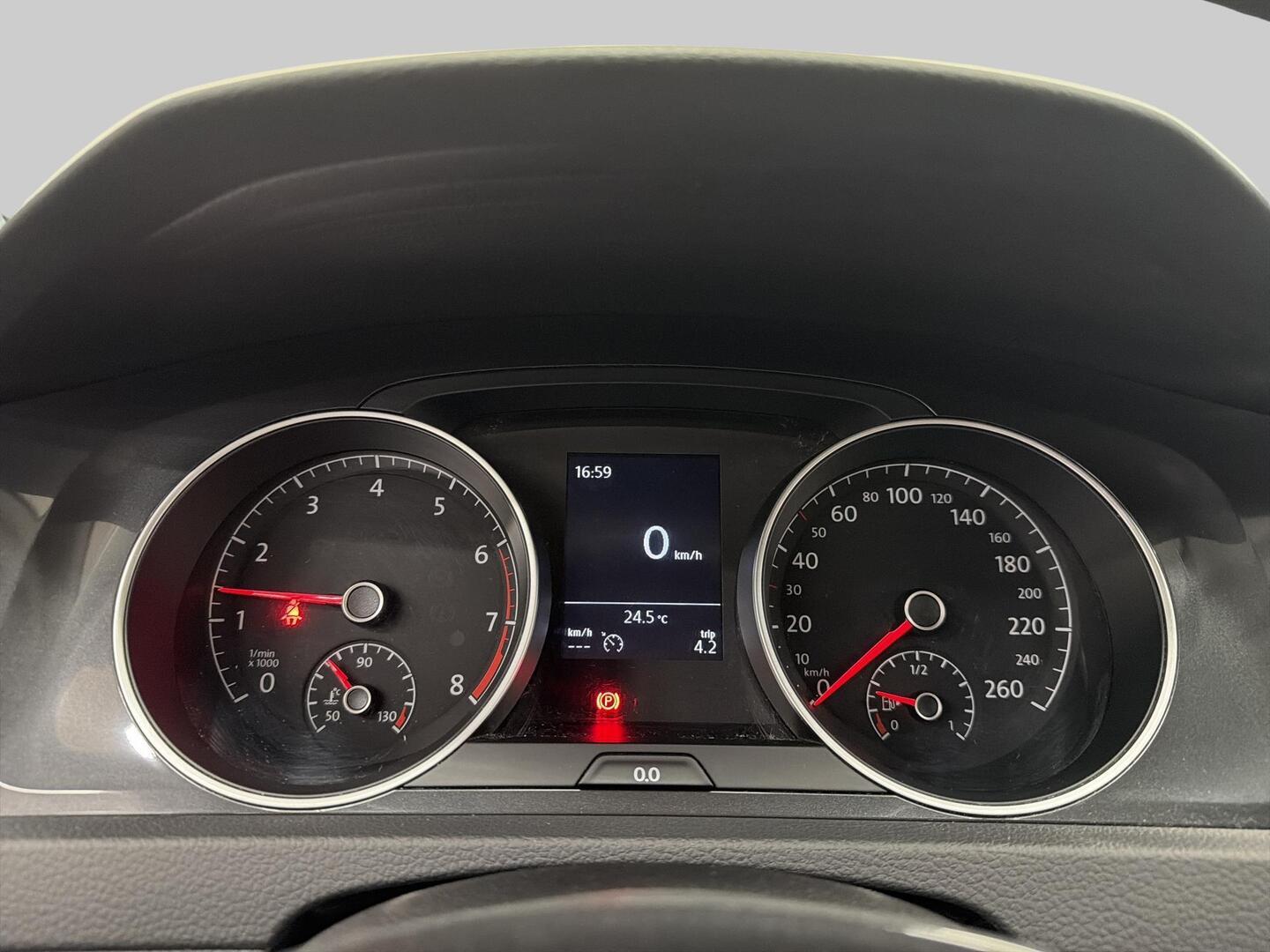 VOLKSWAGEN Golf 2017