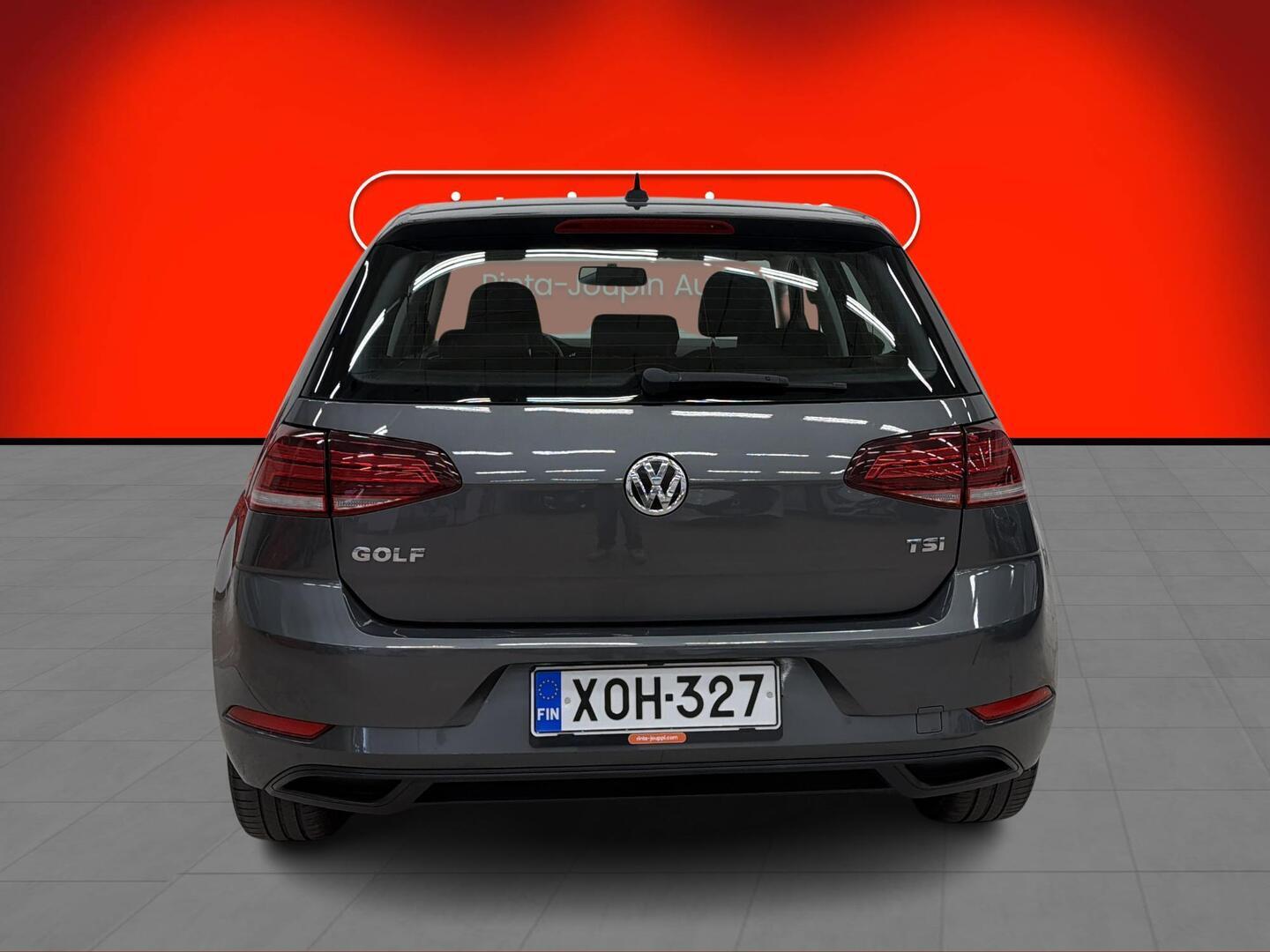 VOLKSWAGEN Golf 2017