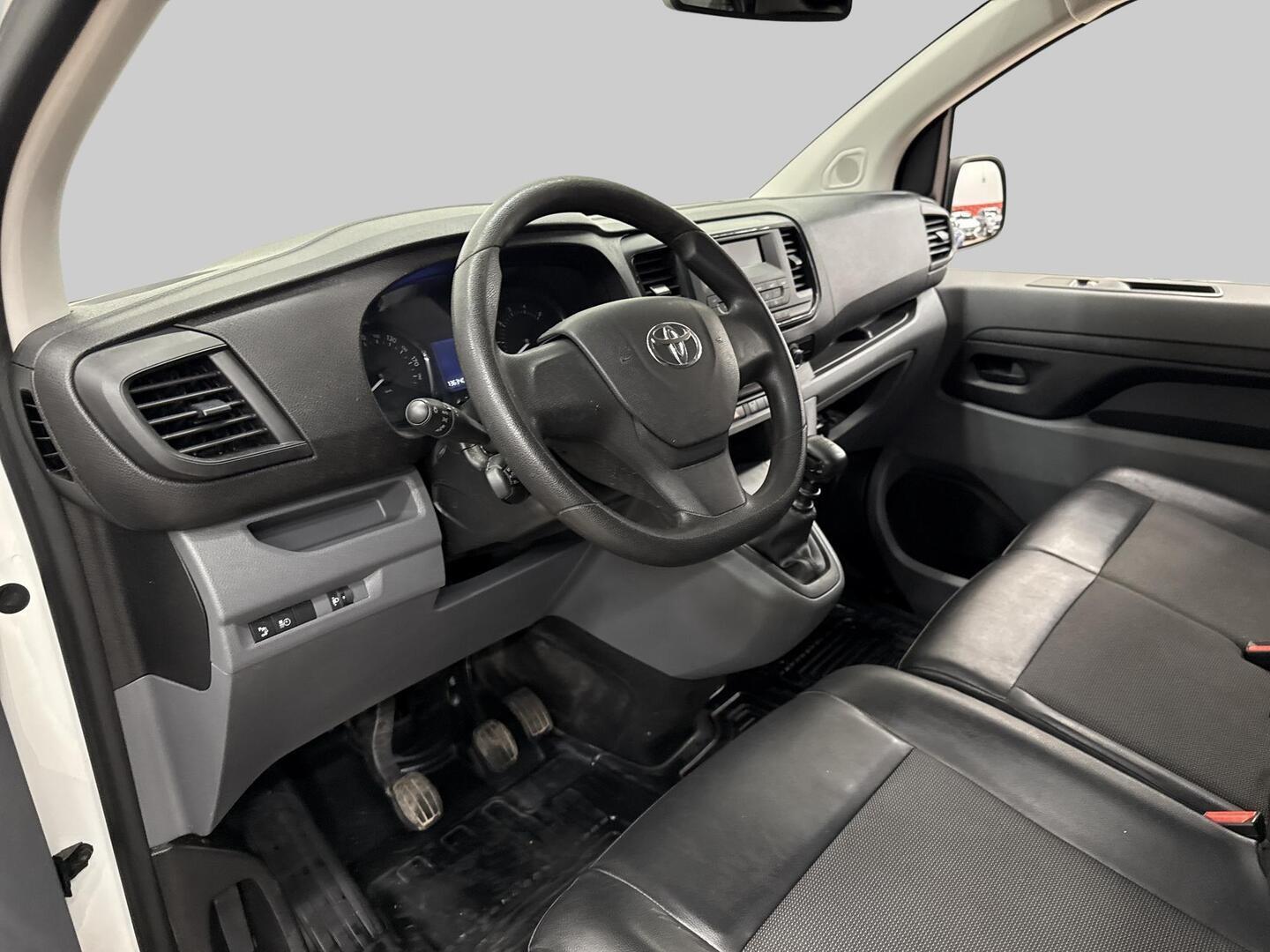 TOYOTA Proace 2020