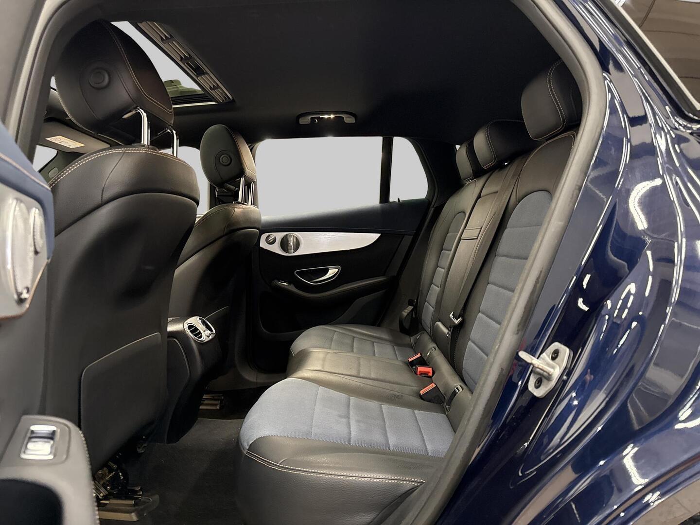 MERCEDES-BENZ EQC 2021