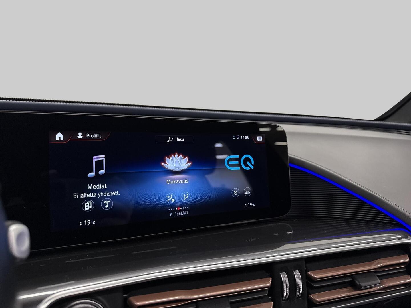 MERCEDES-BENZ EQC 2021