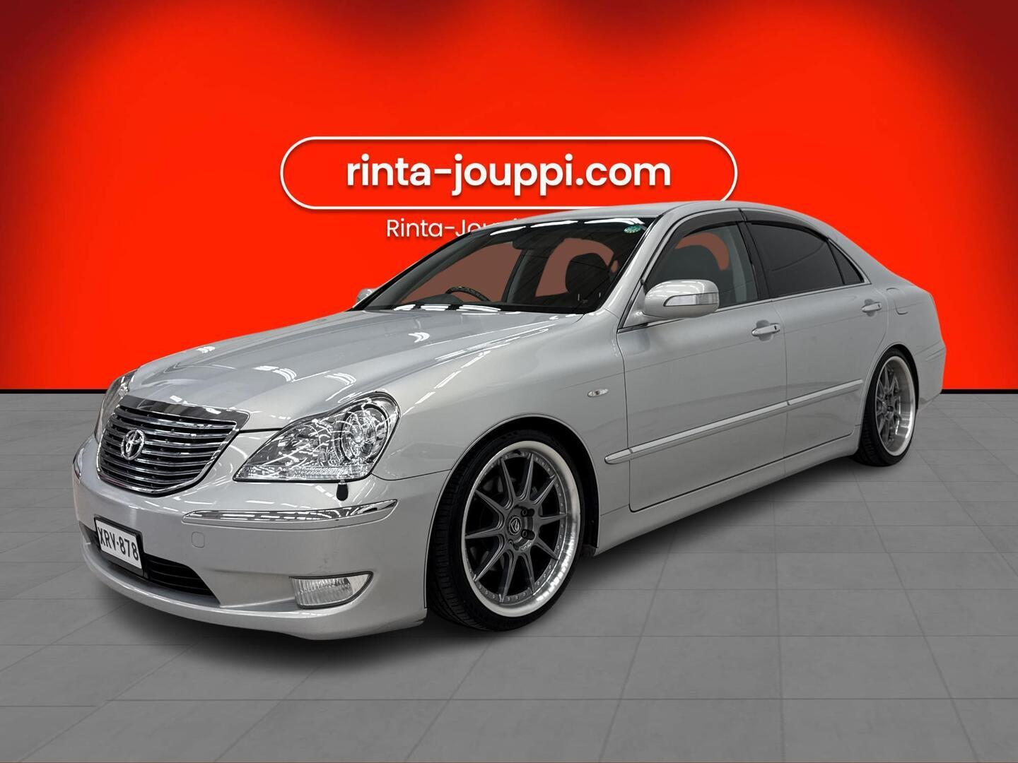 TOYOTA Crown 2004