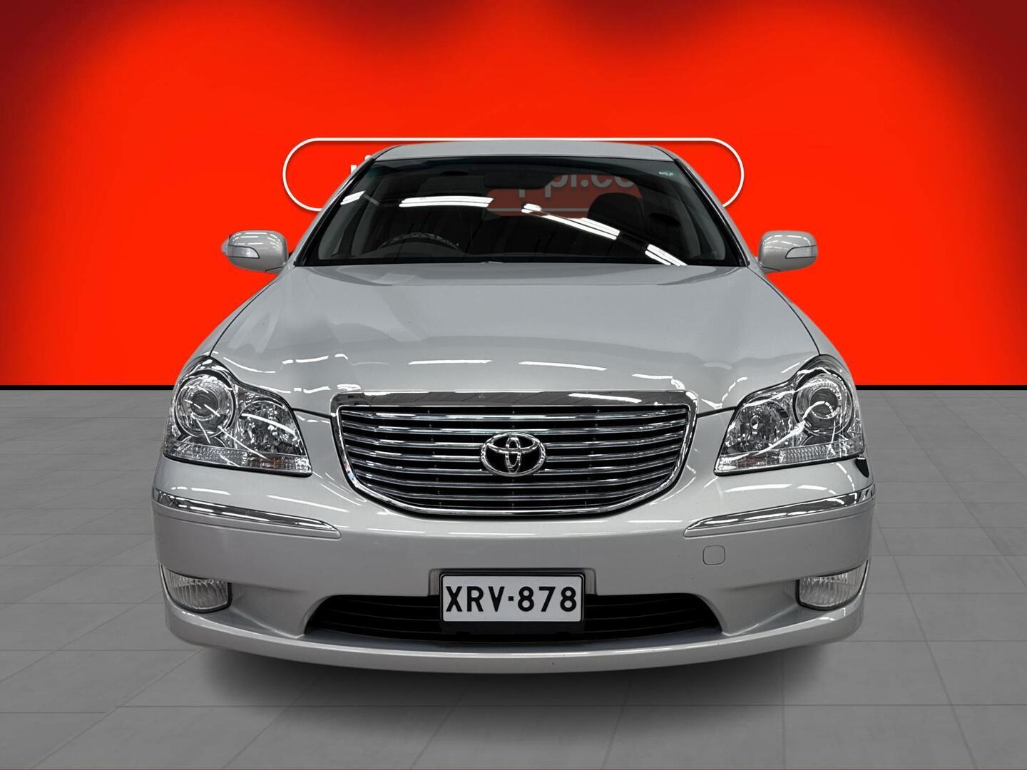 TOYOTA Crown 2004