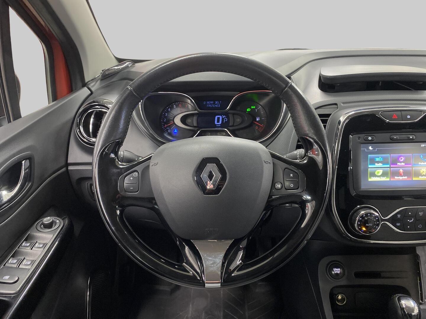 RENAULT Captur 2016