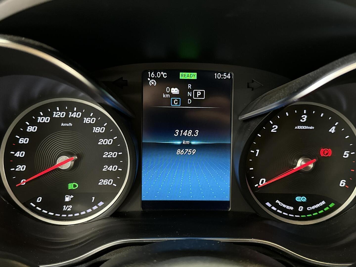 MERCEDES-BENZ GLC 2021