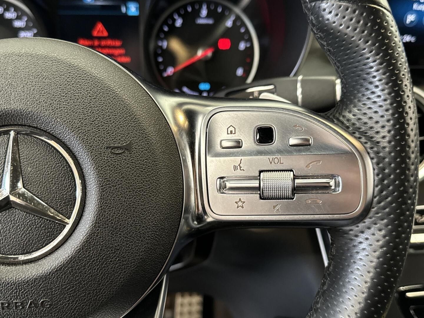 MERCEDES-BENZ GLC 2021