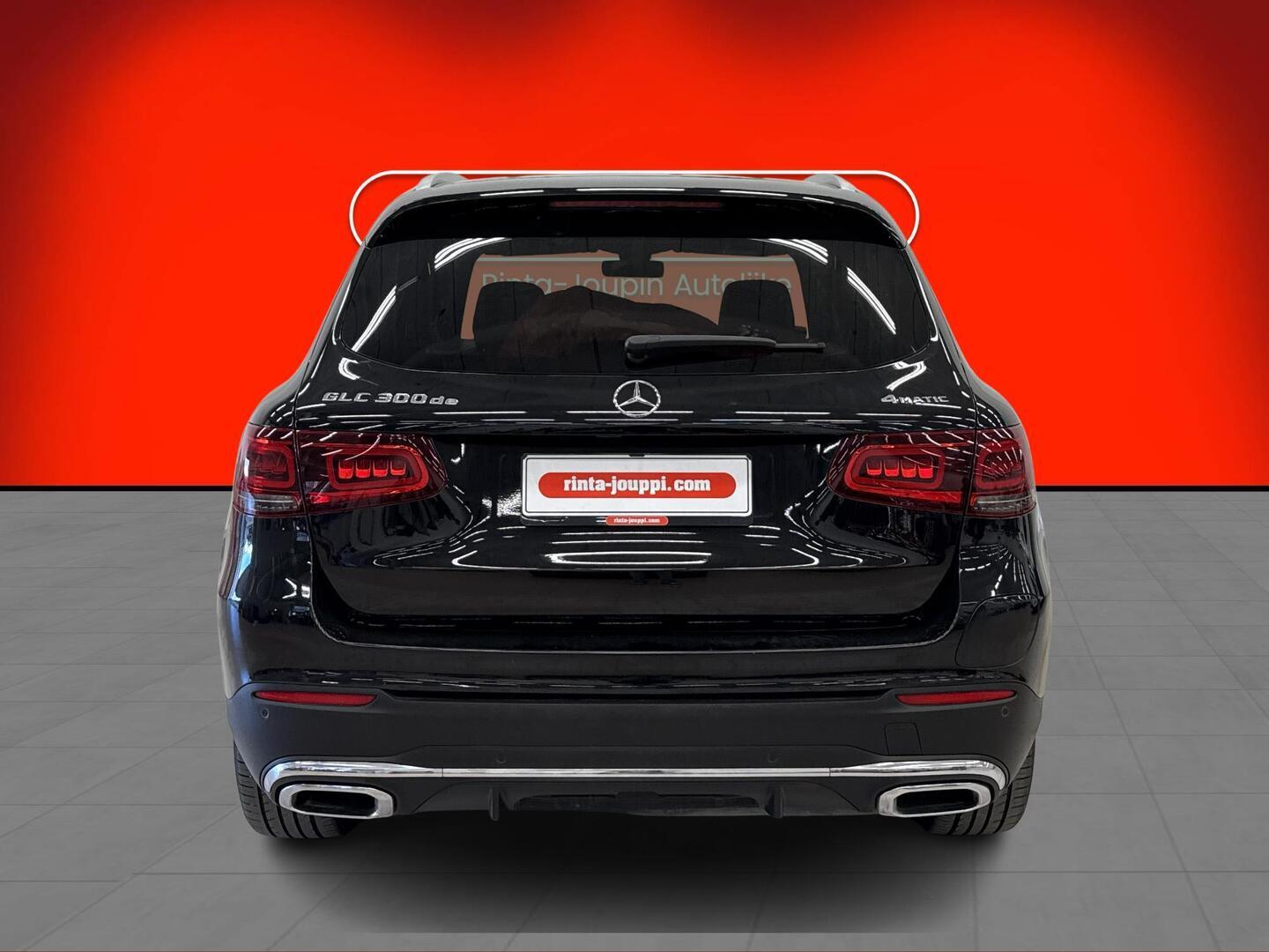 MERCEDES-BENZ GLC 2021