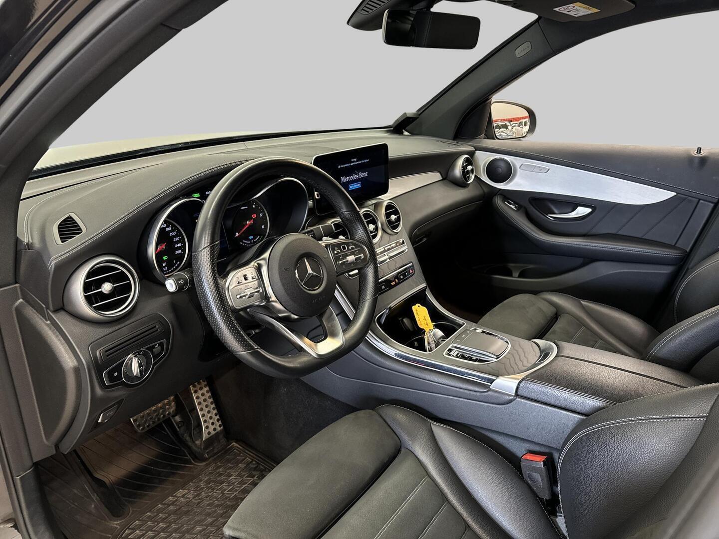 MERCEDES-BENZ GLC 2021