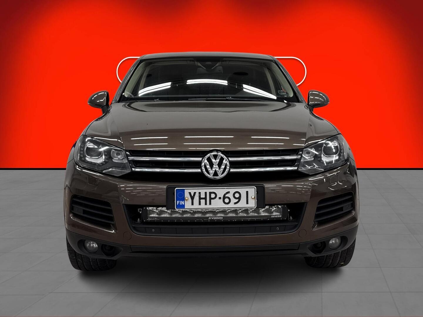 VOLKSWAGEN Touareg 2011