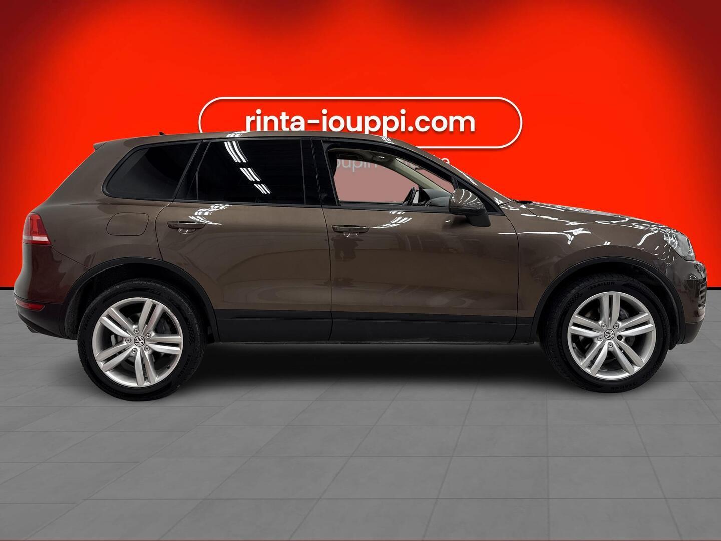 VOLKSWAGEN Touareg 2011