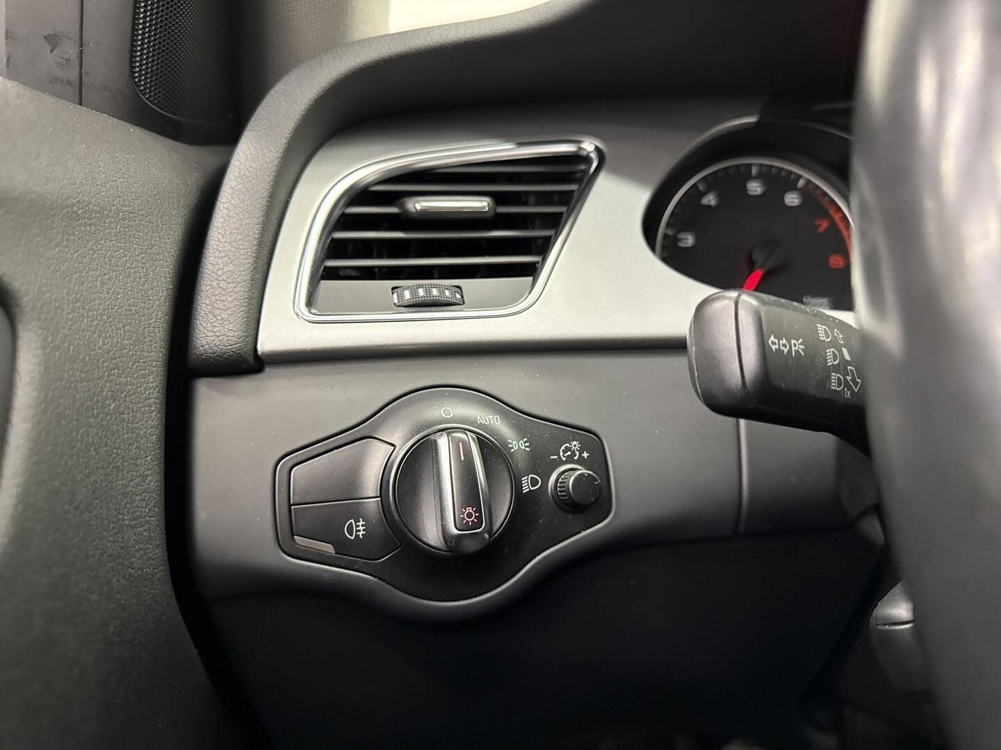 AUDI A4 2011