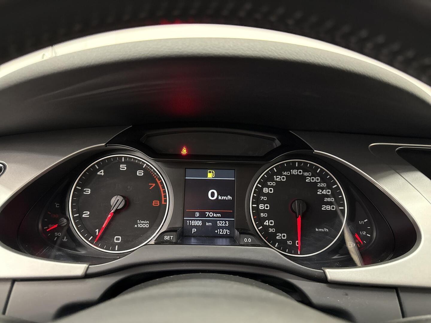AUDI A4 2011