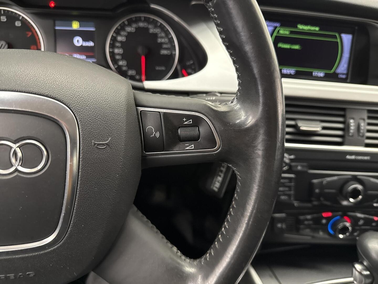 AUDI A4 2011