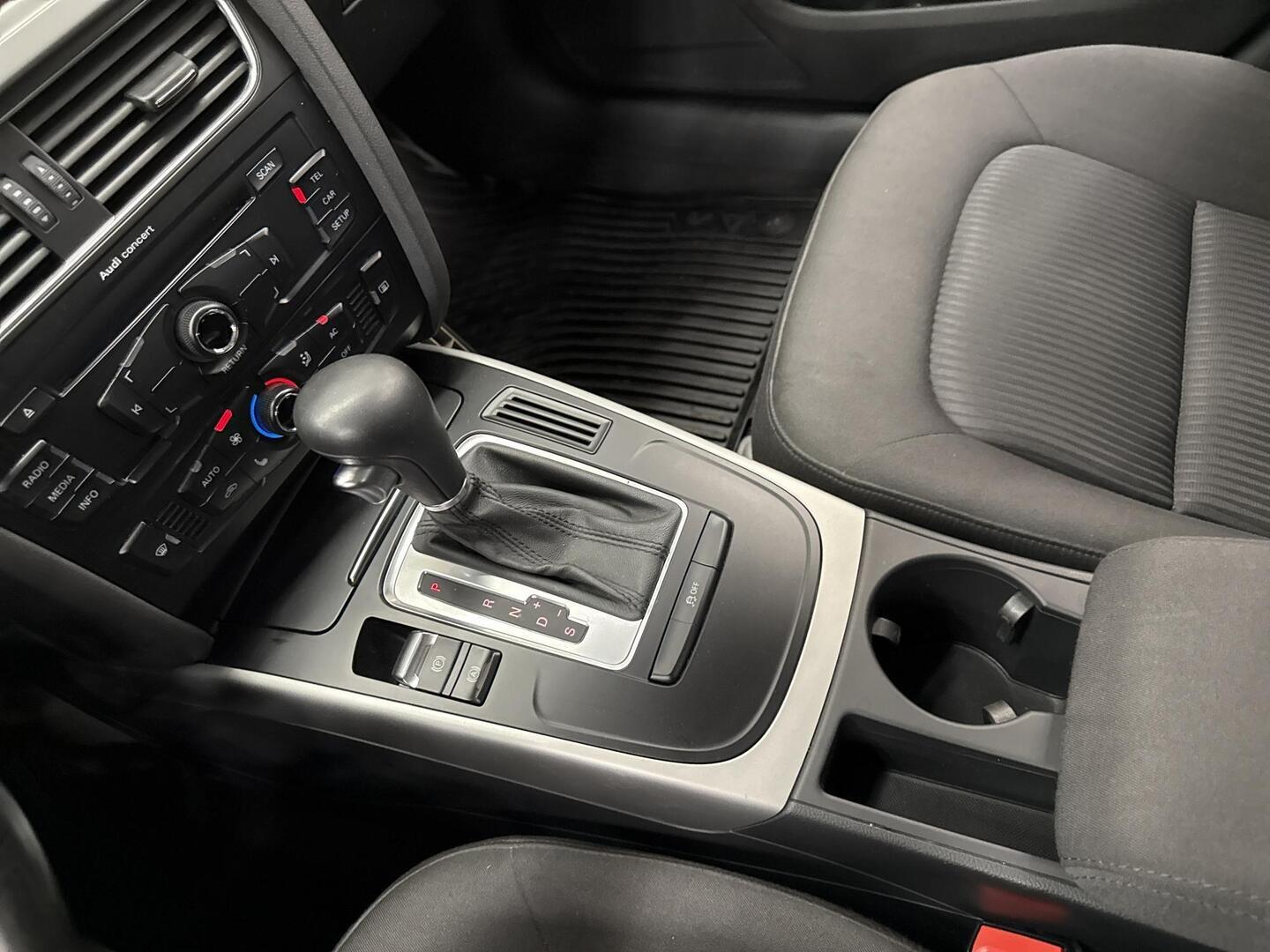 AUDI A4 2011