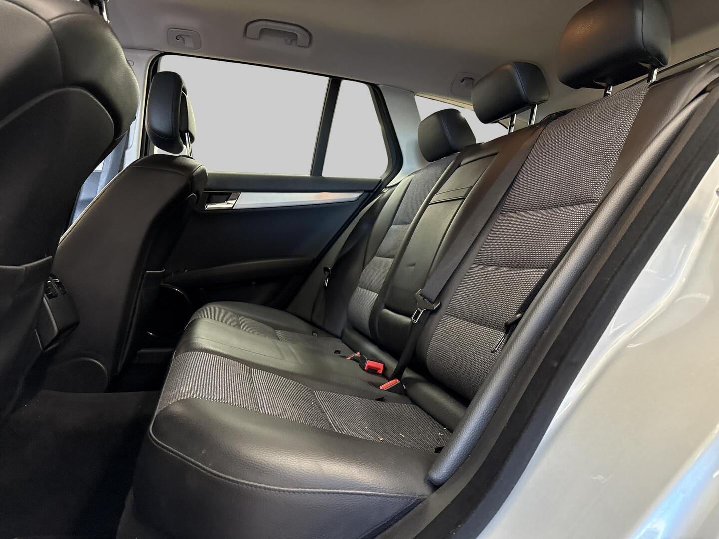 MERCEDES-BENZ C 2009