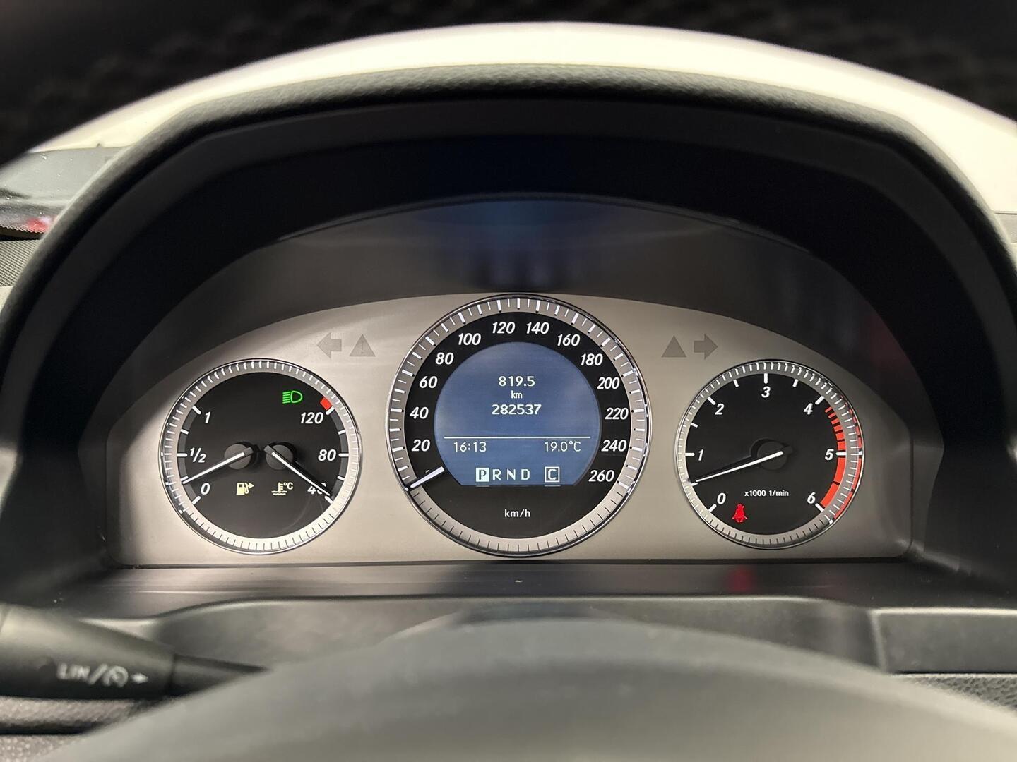 MERCEDES-BENZ C 2009