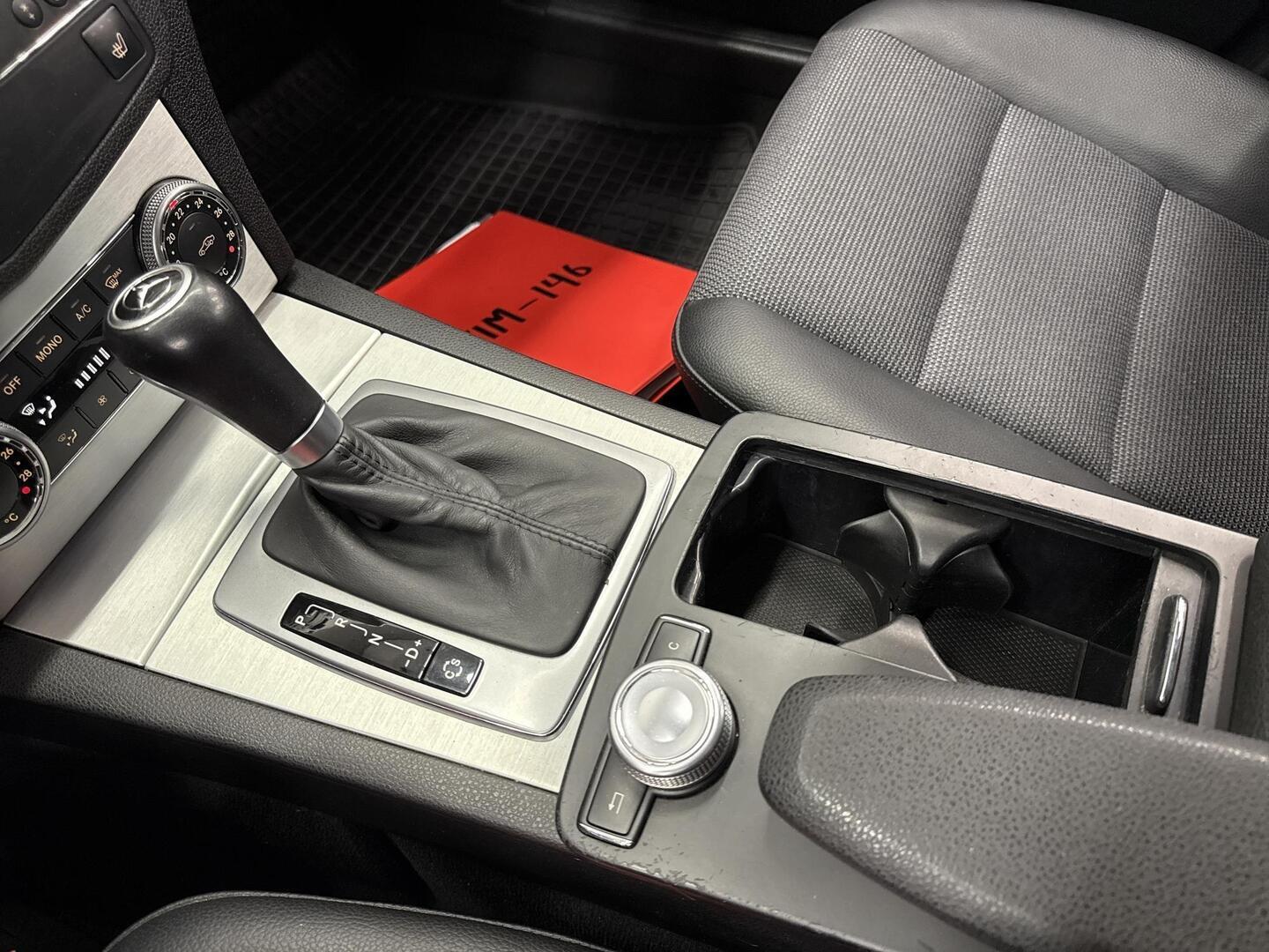 MERCEDES-BENZ C 2009