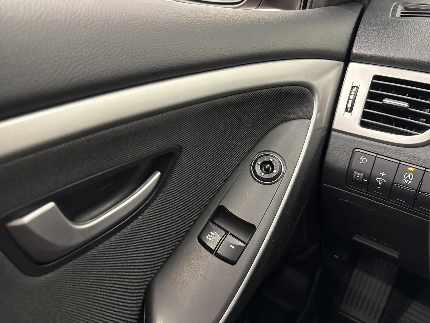 HYUNDAI i30 5d 2015