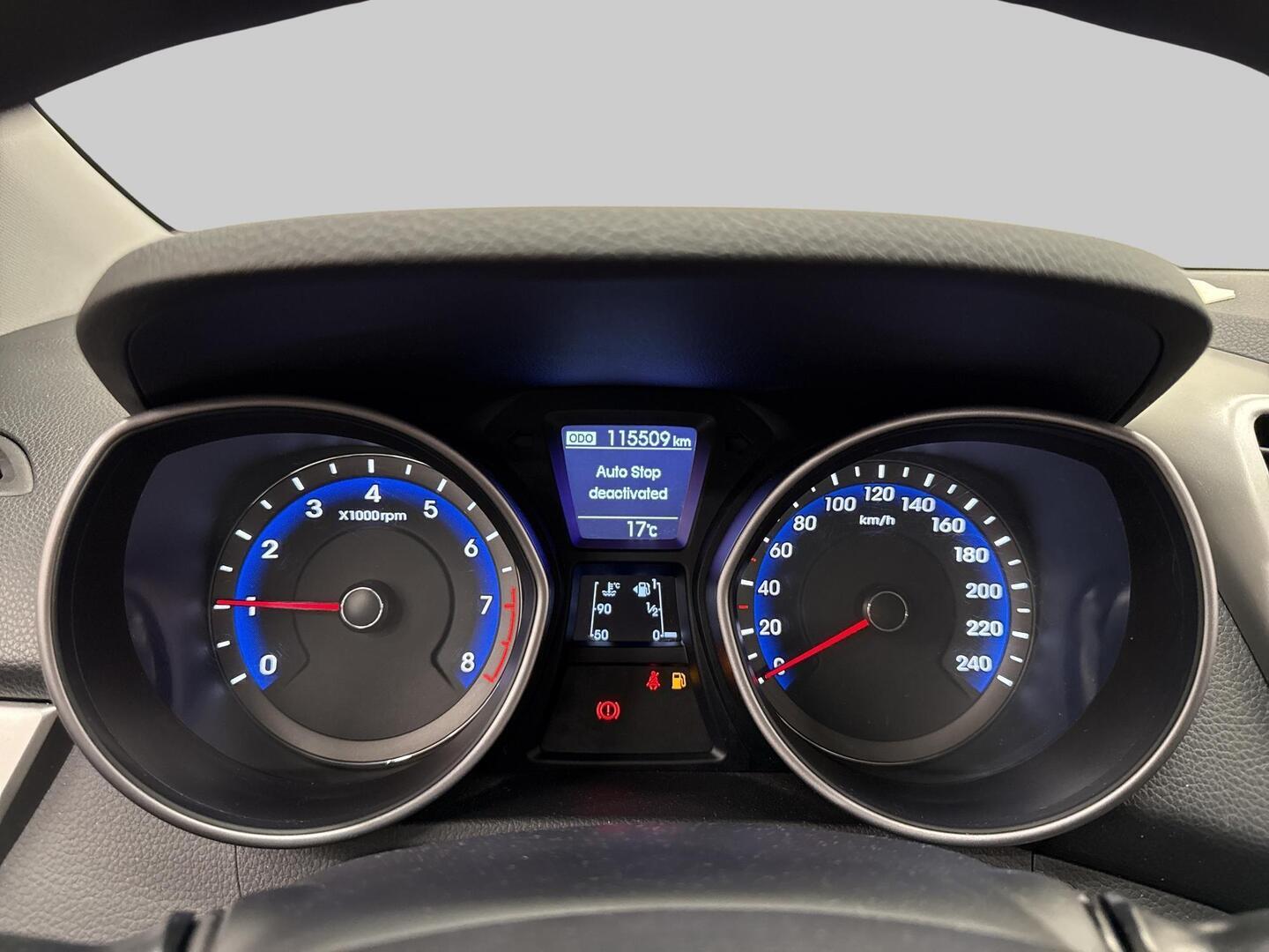 HYUNDAI i30 5d 2015