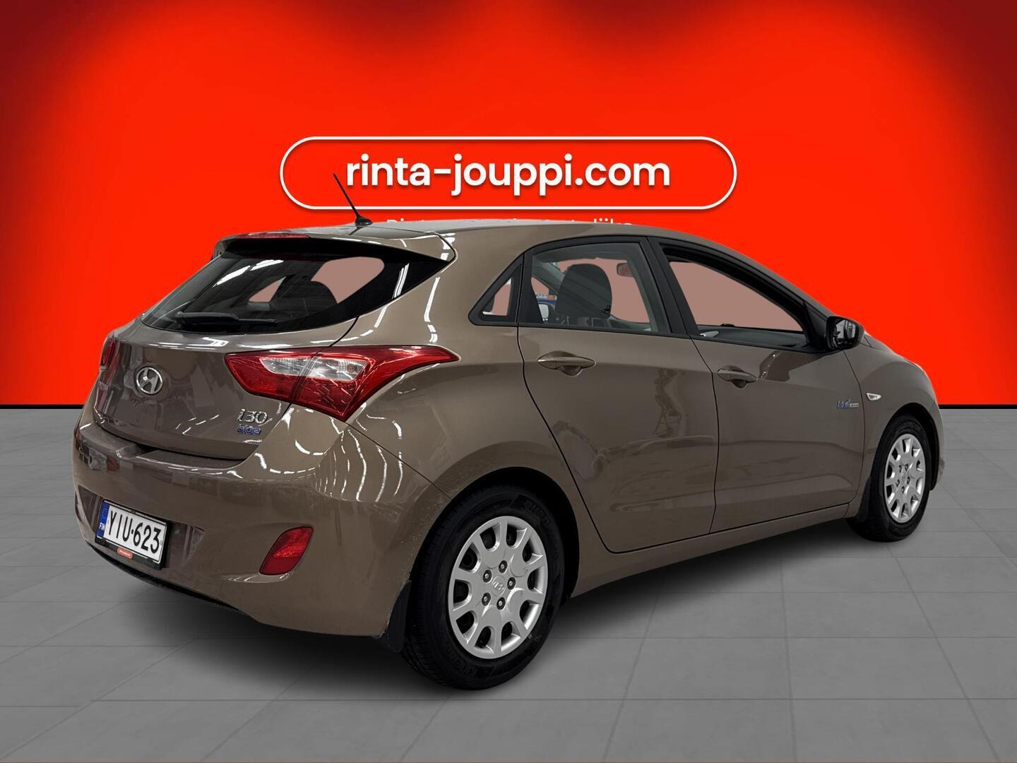 HYUNDAI i30 5d 2015